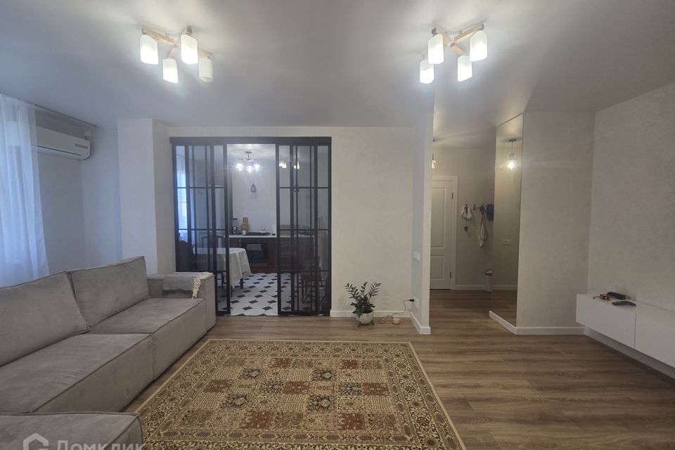 Продаётся 2-комнатная квартира, 62.9 м²