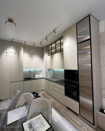 Продаётся 2-комнатная квартира, 60.9 м²