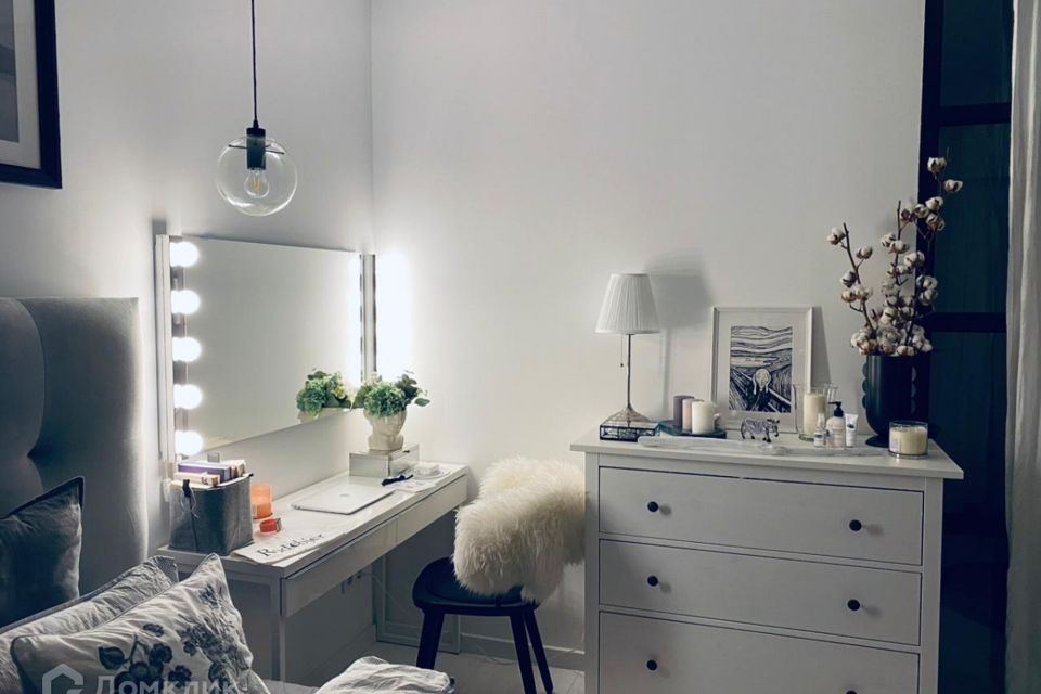 Продаётся 1-комнатная квартира, 41.7 м²