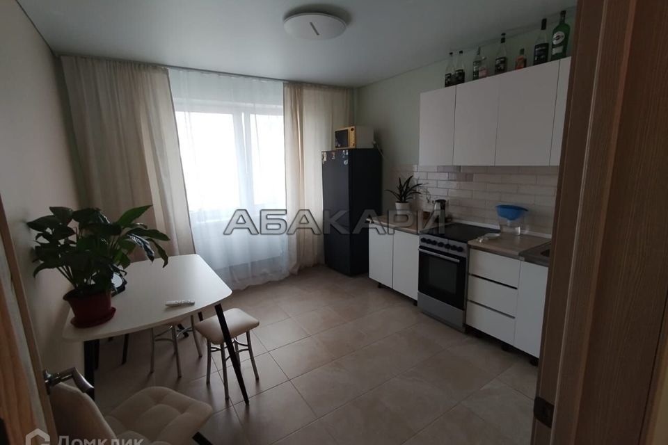 Сдаётся 1-комнатная квартира, 42 м²