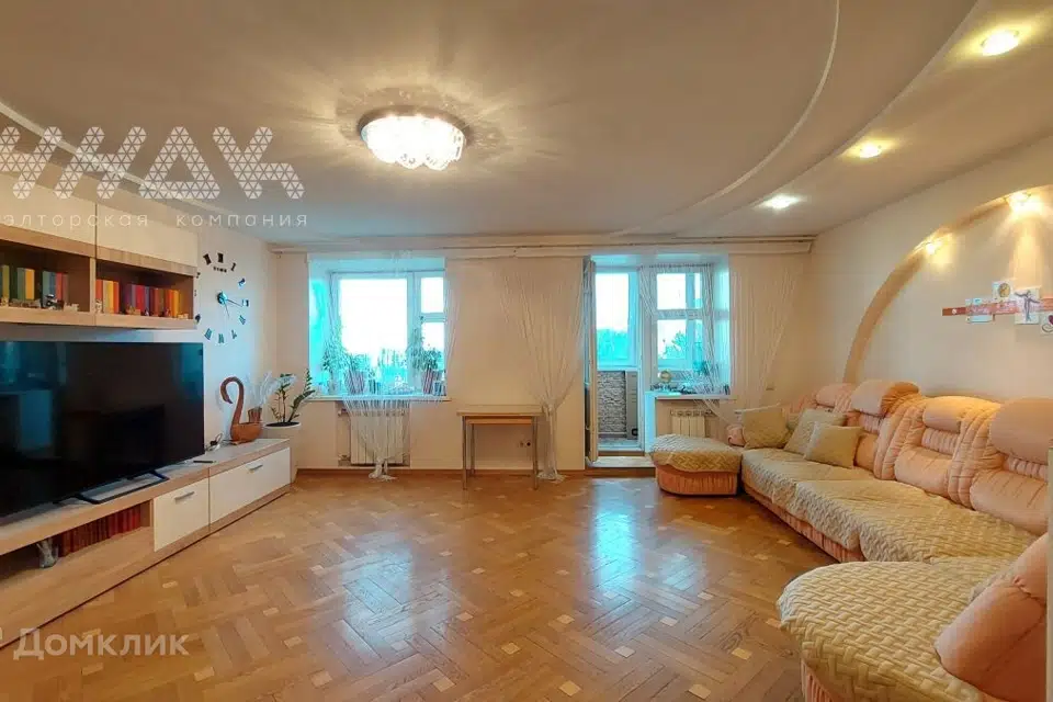 Продаётся 4-комнатная квартира, 96.7 м²