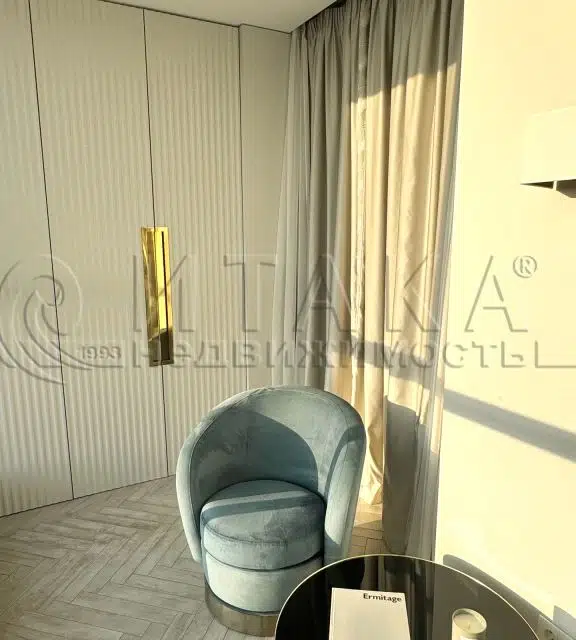 Продаётся 1-комнатная квартира, 48 м²