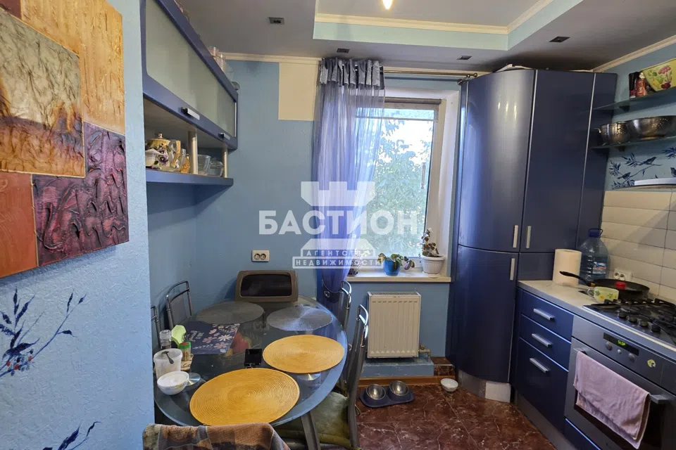 Продаётся 3-комнатная квартира, 74.8 м²