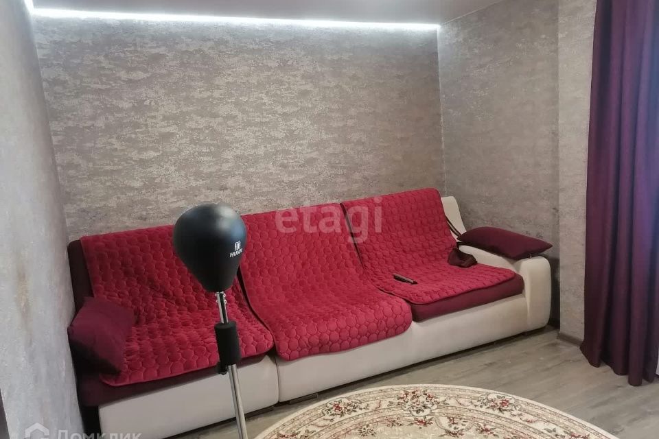 Продаётся 3-комнатная квартира, 61.4 м²