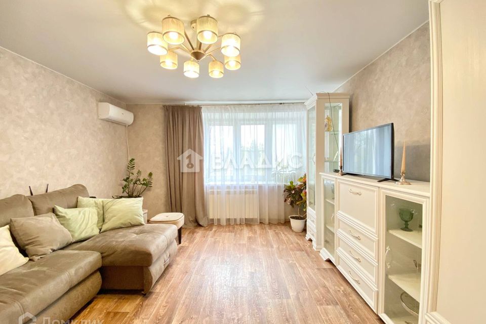 Продаётся 3-комнатная квартира, 65.4 м²
