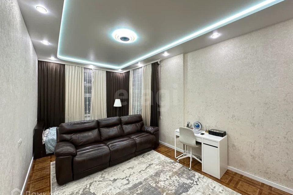 Продаётся 2-комнатная квартира, 63.3 м²