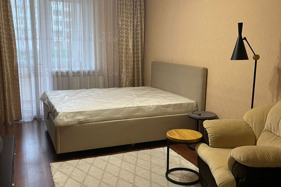 Сдаётся 1-комнатная квартира, 42 м²