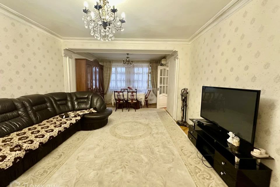 Продаётся 2-комнатная квартира, 90 м²