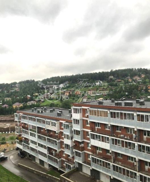 Продаётся 1-комнатная квартира, 42 м²