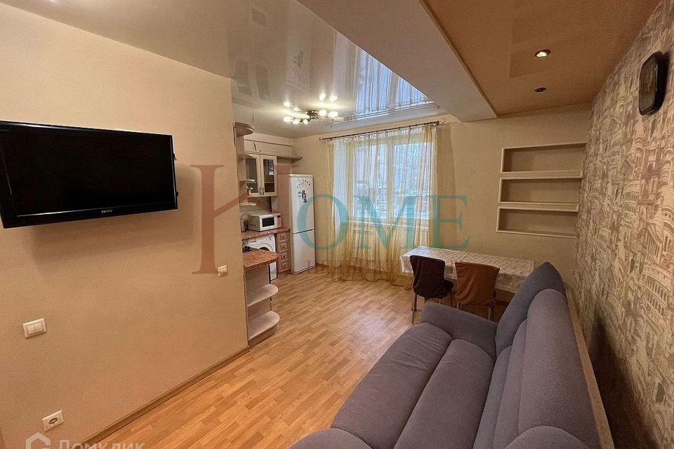 Сдаётся 2-комнатная квартира, 57 м²