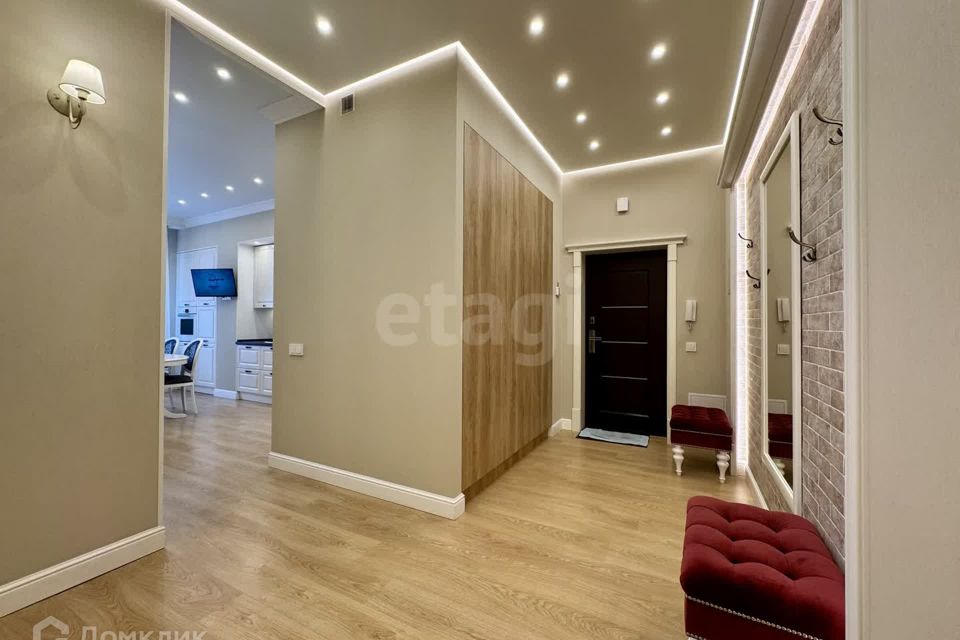 Продаётся 2-комнатная квартира, 76.8 м²