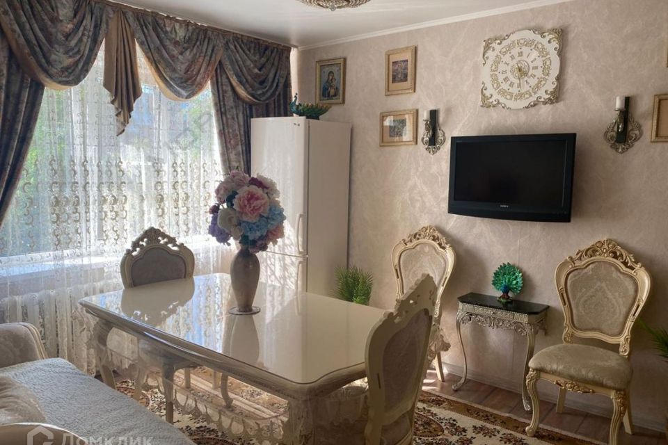 Продаётся 3-комнатная квартира, 61.6 м²