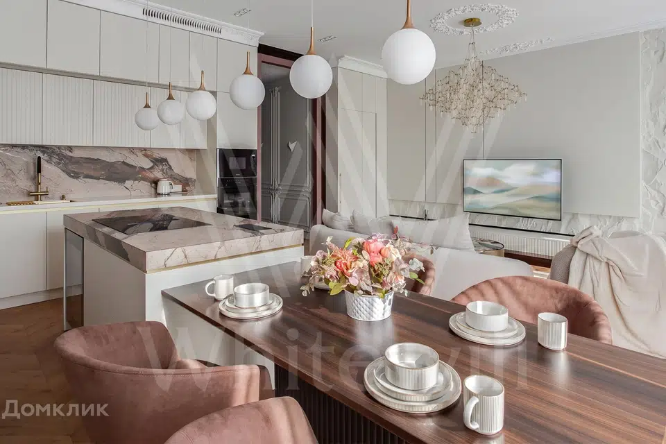 Продаётся 3-комнатная квартира, 125 м²