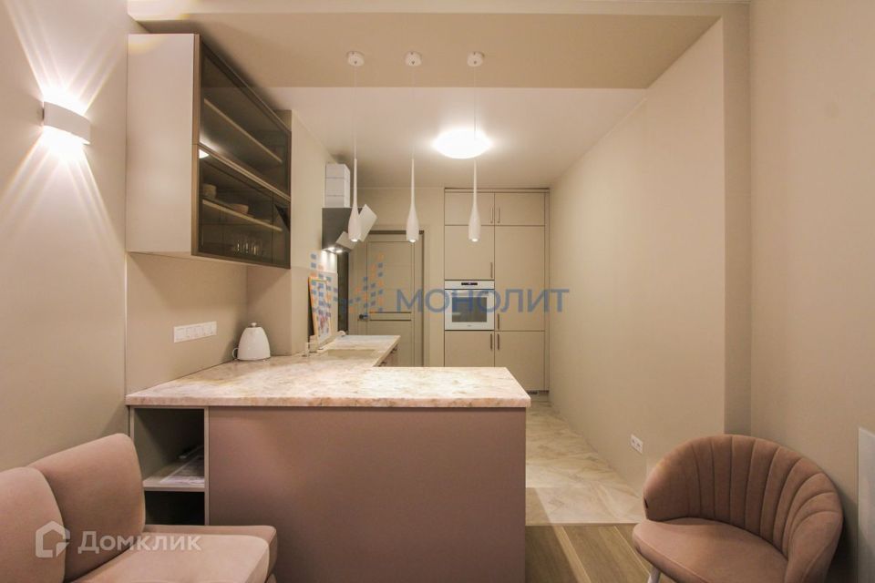 Продаётся 1-комнатная квартира, 62 м²