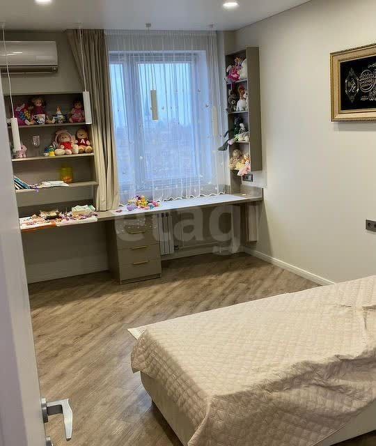 Продаётся 3-комнатная квартира, 77 м²