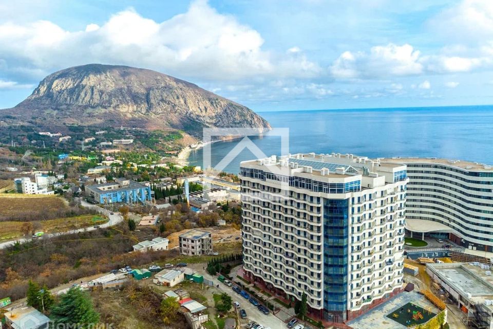 Продаётся 1-комнатная квартира, 67.6 м²