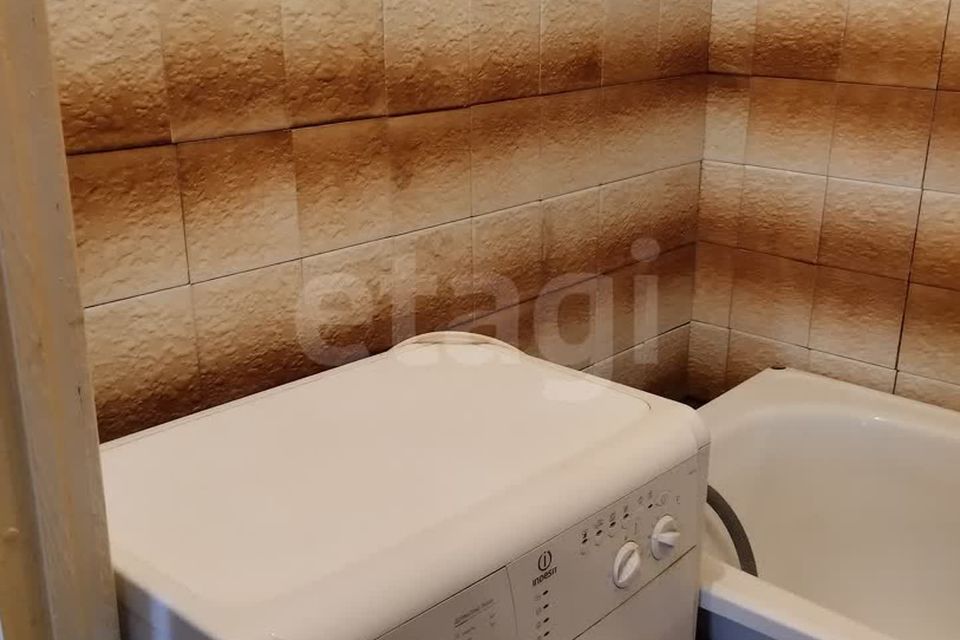 Продаётся 3-комнатная квартира, 61.8 м²