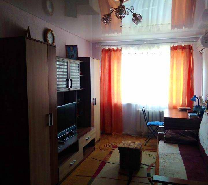 Продаётся 2-комнатная квартира, 43.8 м²