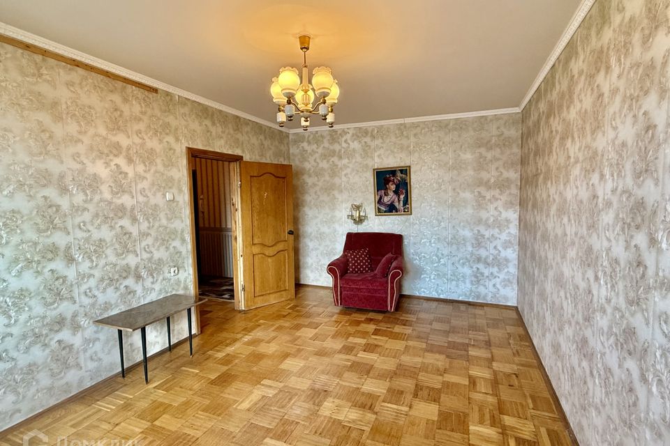 Продаётся 1-комнатная квартира, 37.8 м²