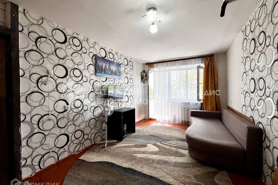 Продаётся 1-комнатная квартира, 32 м²