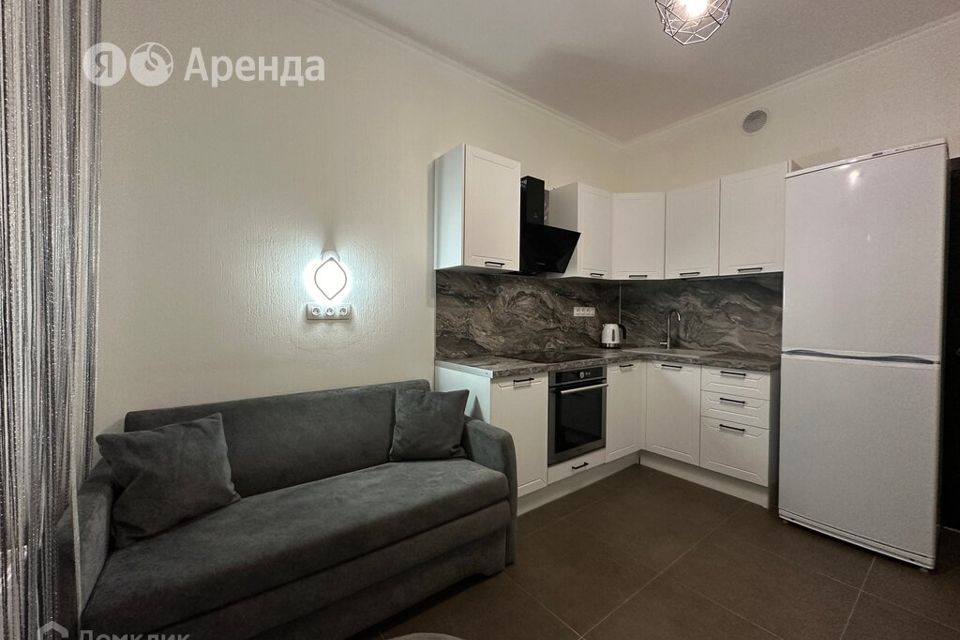 Сдаётся 1-комнатная квартира, 42 м²
