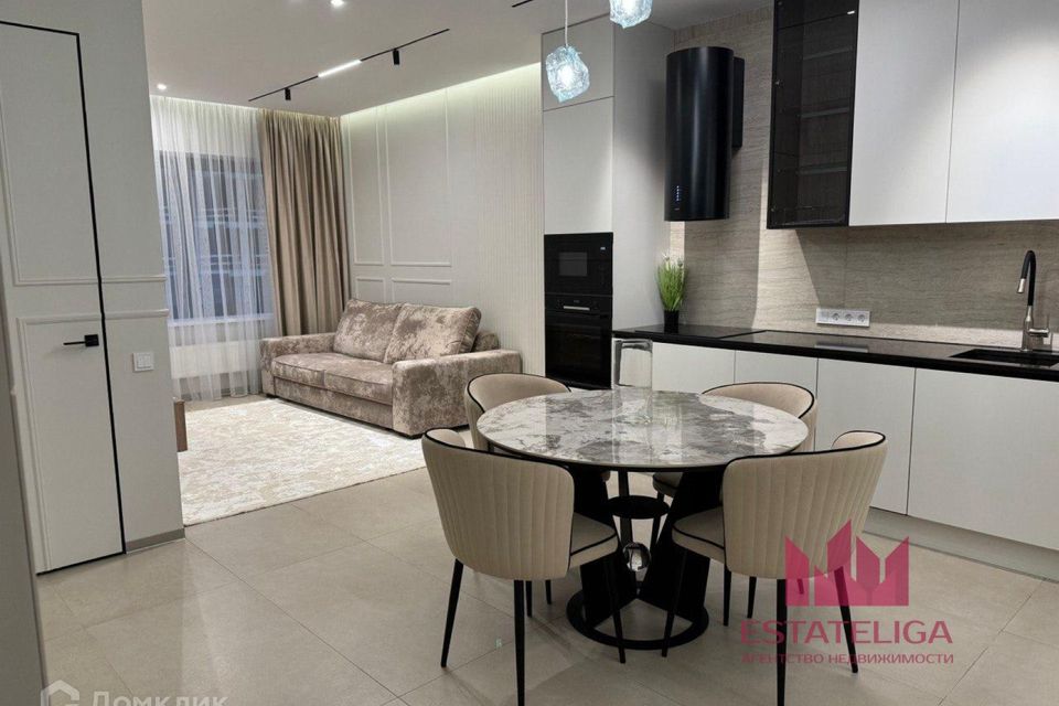 Продаётся 1-комнатная квартира, 47.2 м²