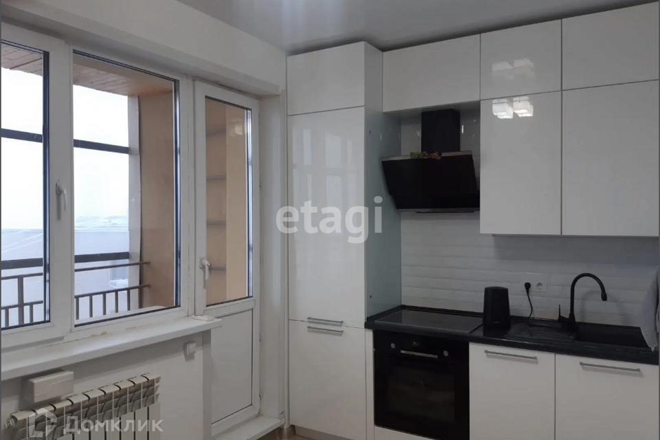 Продаётся 1-комнатная квартира, 45.6 м²