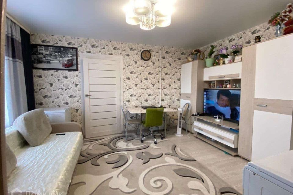 Продаётся 1-комнатная квартира, 39.7 м²