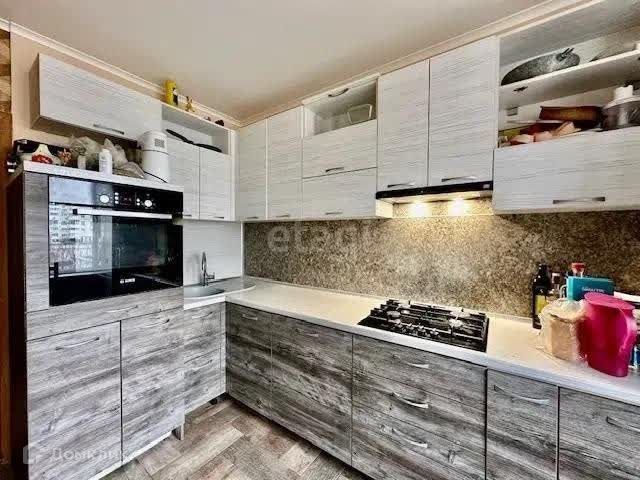 Продаётся 4-комнатная квартира, 79.2 м²