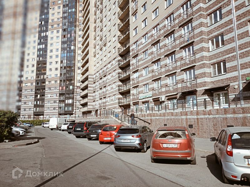 Продаётся 1-комнатная квартира, 37.9 м²