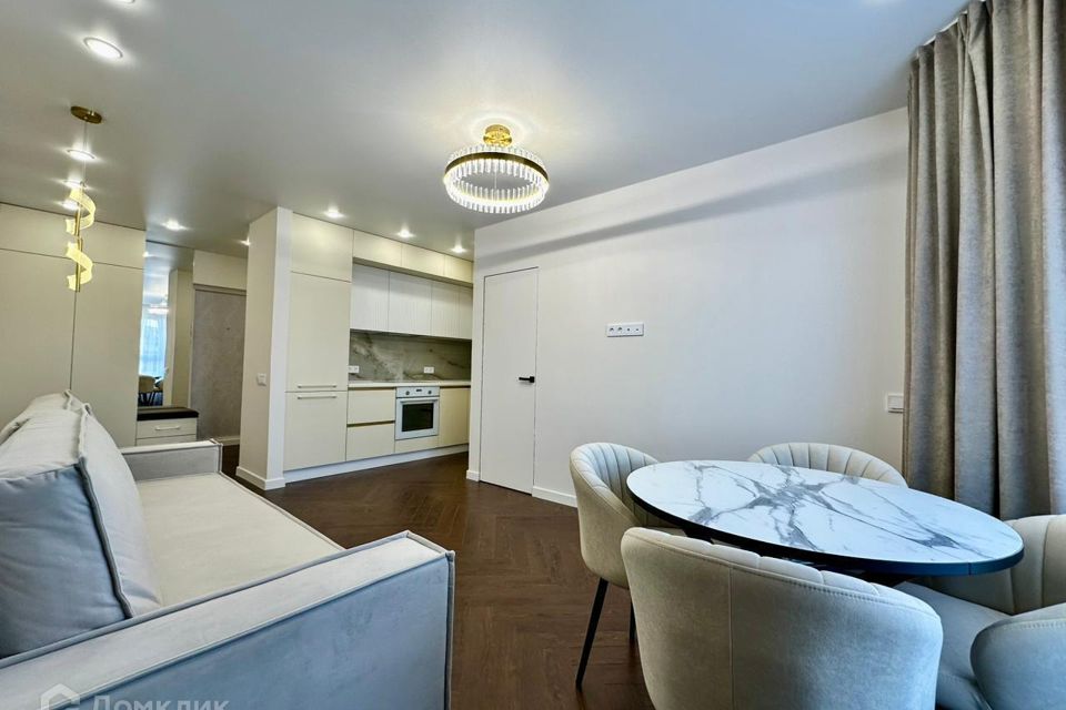 Продаётся 2-комнатная квартира, 58 м²