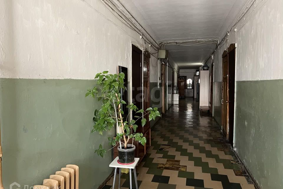 Продаётся комната в 15-комн. квартире, 15 м²