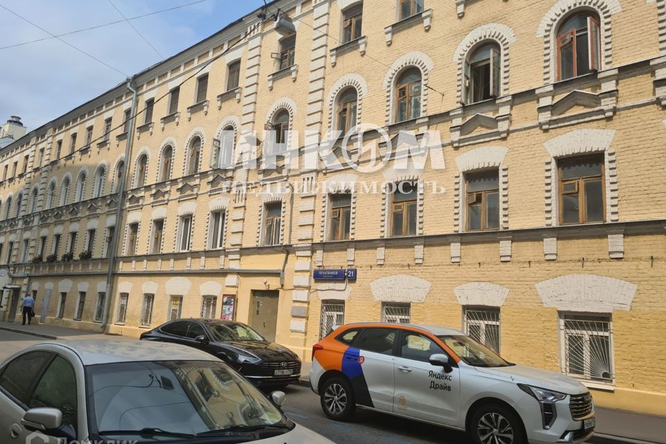 Продаётся 6-комнатная квартира, 173.3 м²