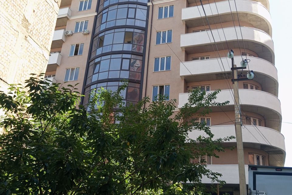 Продаётся 2-комнатная квартира, 82 м²