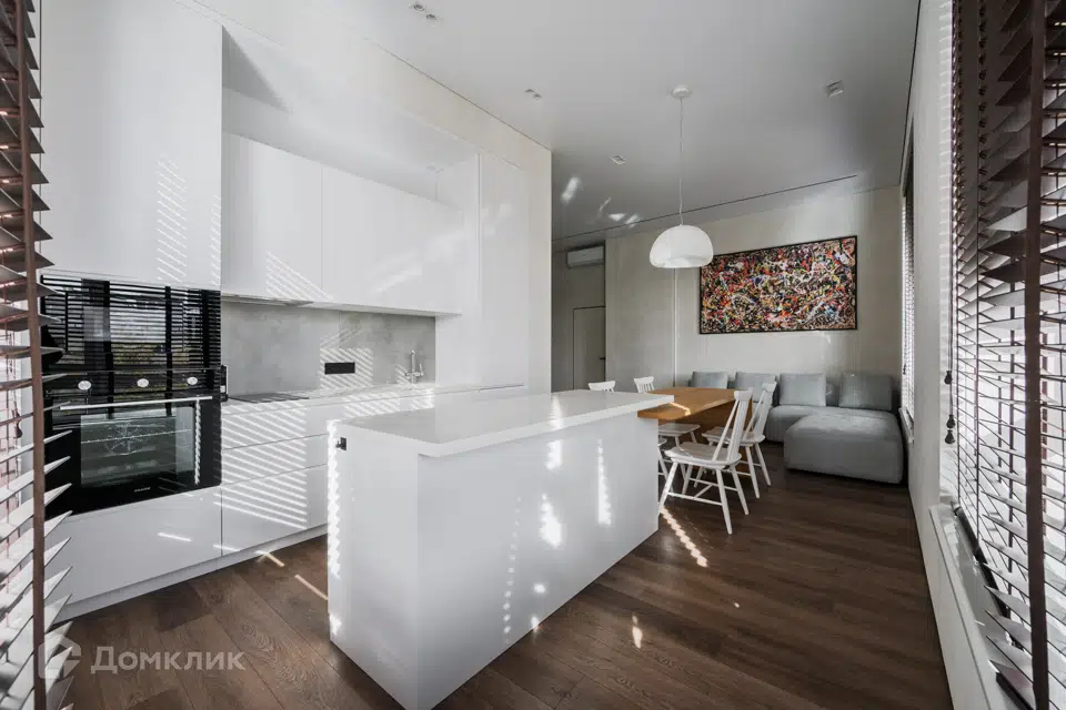 Сдаётся 2-комнатная квартира, 86 м²