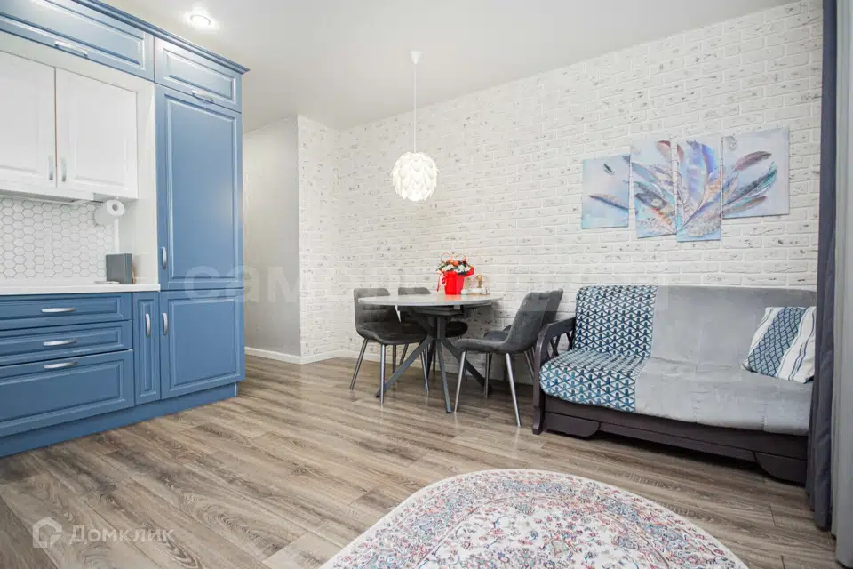 Продаётся 3-комнатная квартира, 100.9 м²