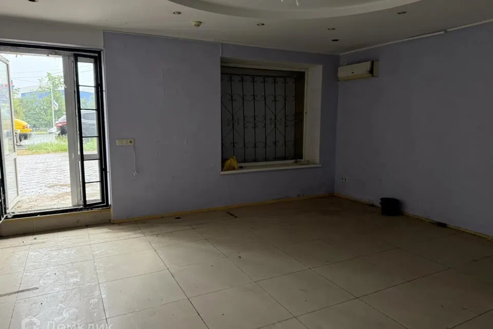 Сдаётся торговое помещение, 29.6 м²
