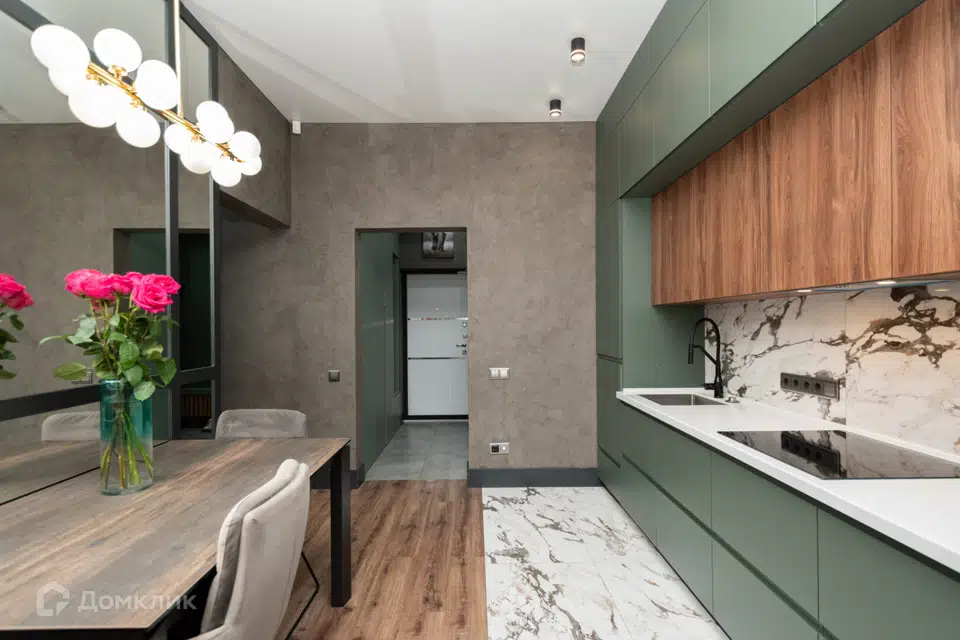 Продаётся 4-комнатная квартира, 110 м²