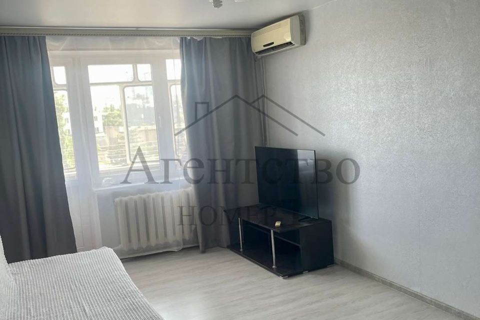 Продаётся 1-комнатная квартира, 32 м²