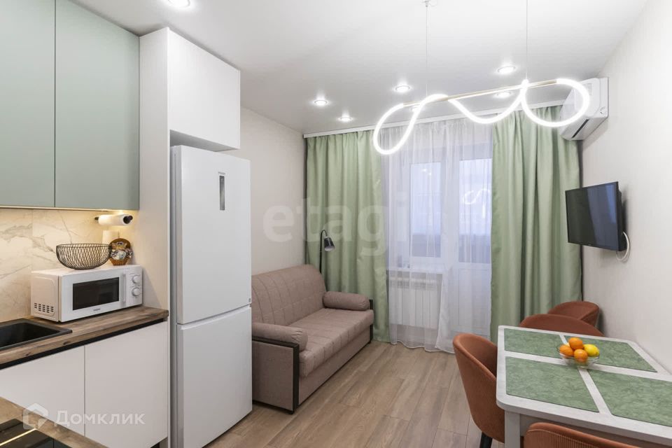 Продаётся 1-комнатная квартира, 42.2 м²