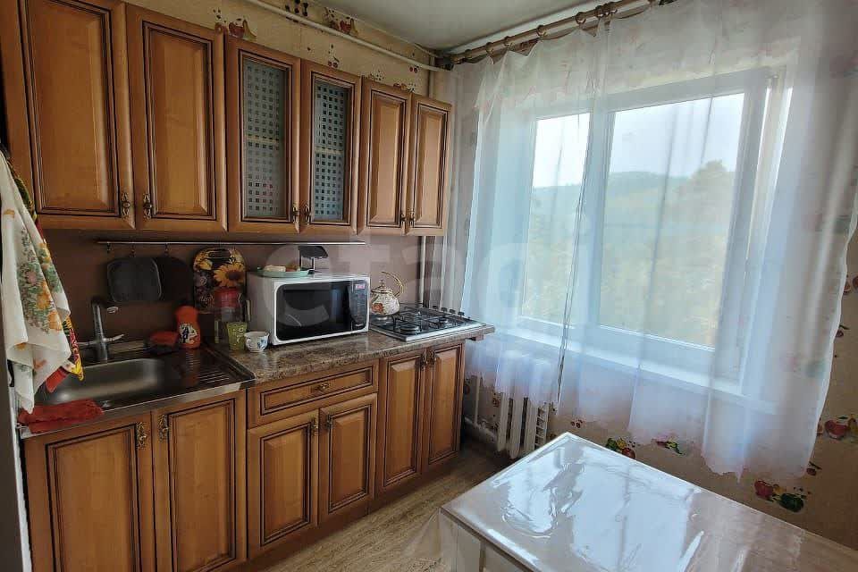 Сдаётся 3-комнатная квартира, 55.4 м²