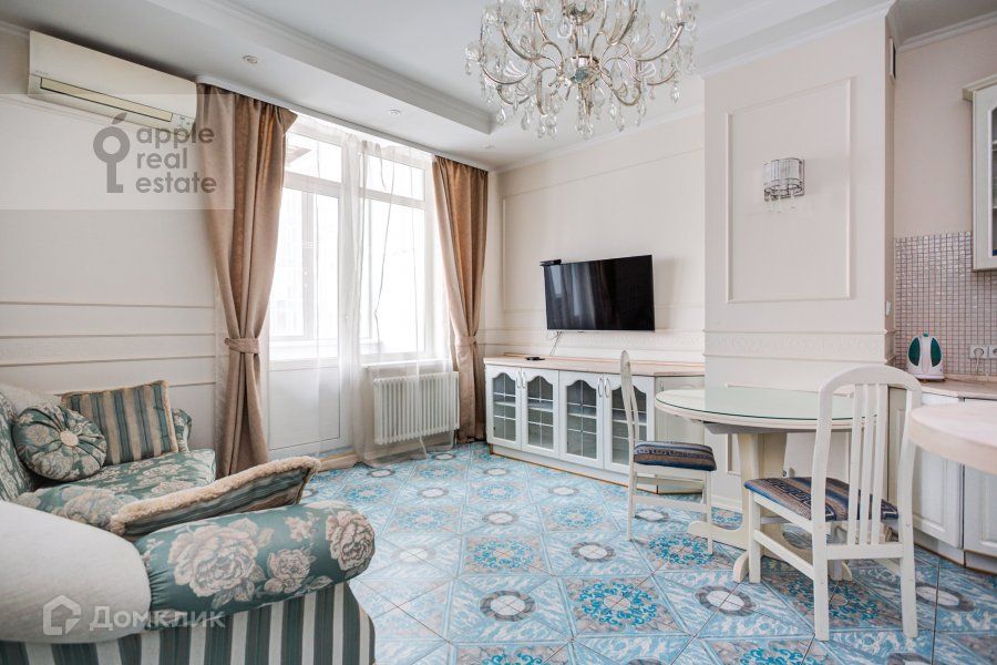 Сдаётся 2-комнатная квартира, 69 м²