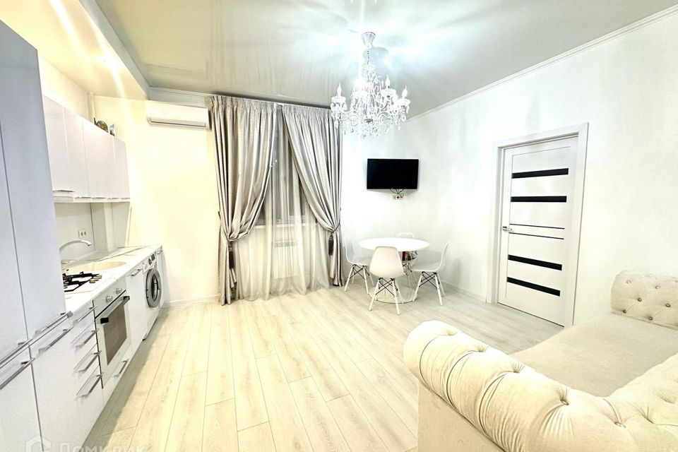 Продаётся 1-комнатная квартира, 47 м²