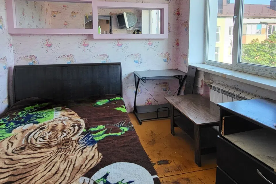 Продаётся 3-комнатная квартира, 46.6 м²