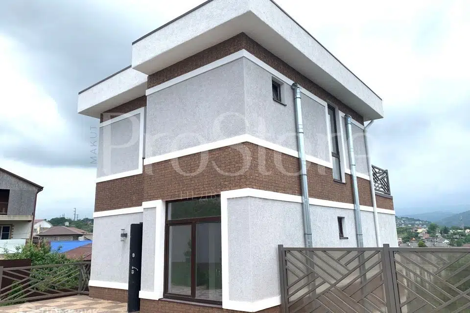 Продаётся 3-этажный дом, 170 м²