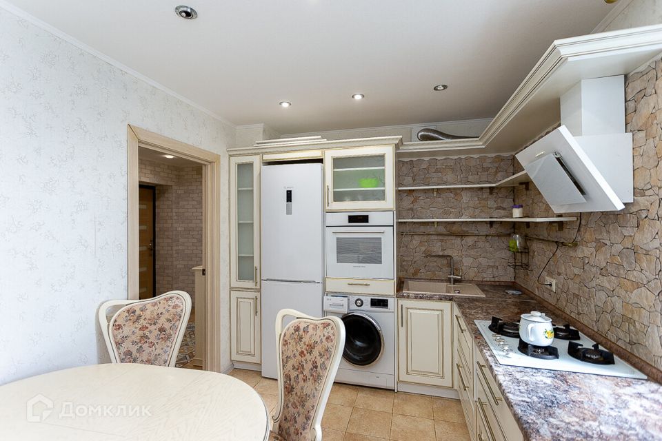 Продаётся 1-комнатная квартира, 41.8 м²