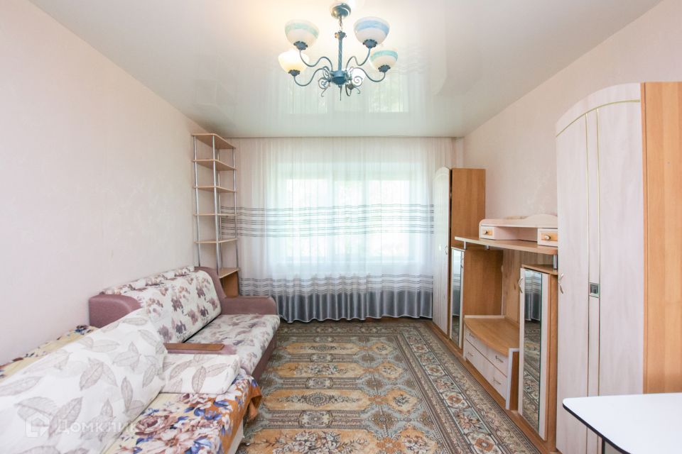 Продаётся комната в 1-комн. квартире, 43.7 м²