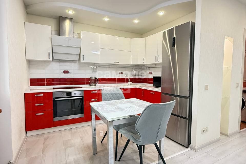 Продаётся 1-комнатная квартира, 43.2 м²