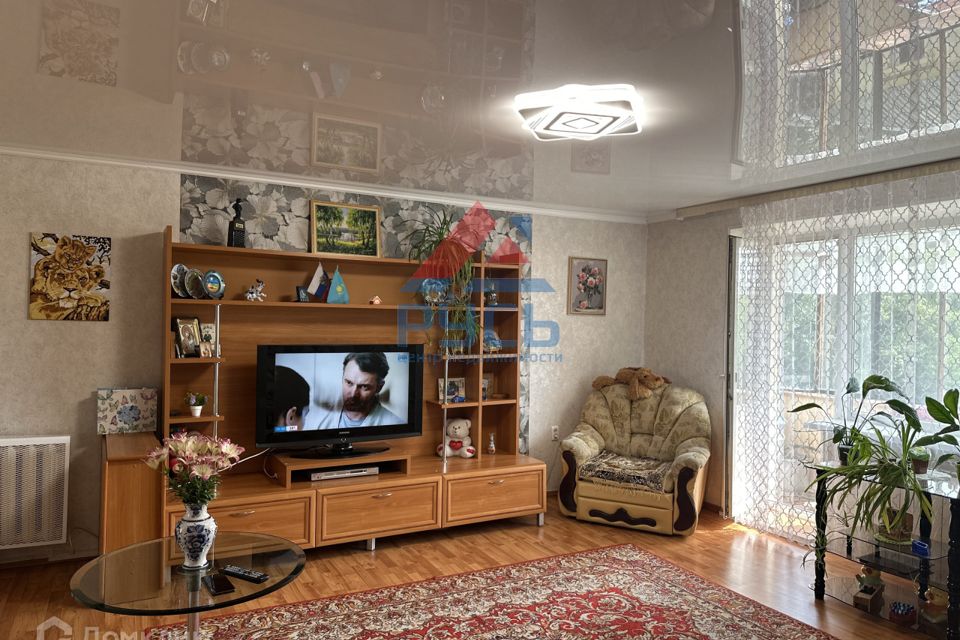 Продаётся 1-комнатная квартира, 40.4 м²