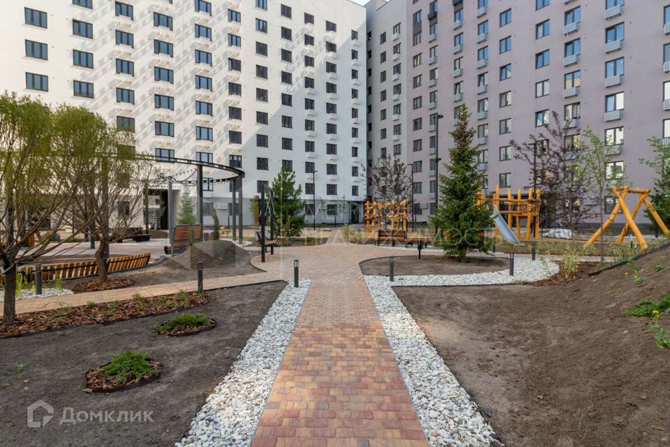 Продаётся 1-комнатная квартира, 42 м²